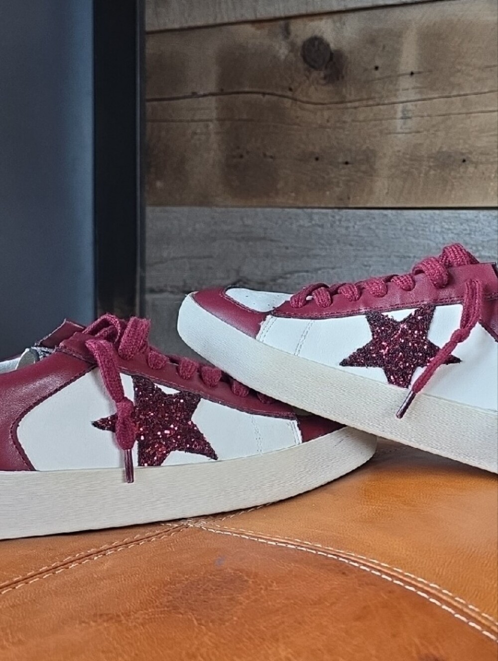 MiiM Candace Maroon Glitter Star Sneaker California Womens 8.5 ⭐️⭐️